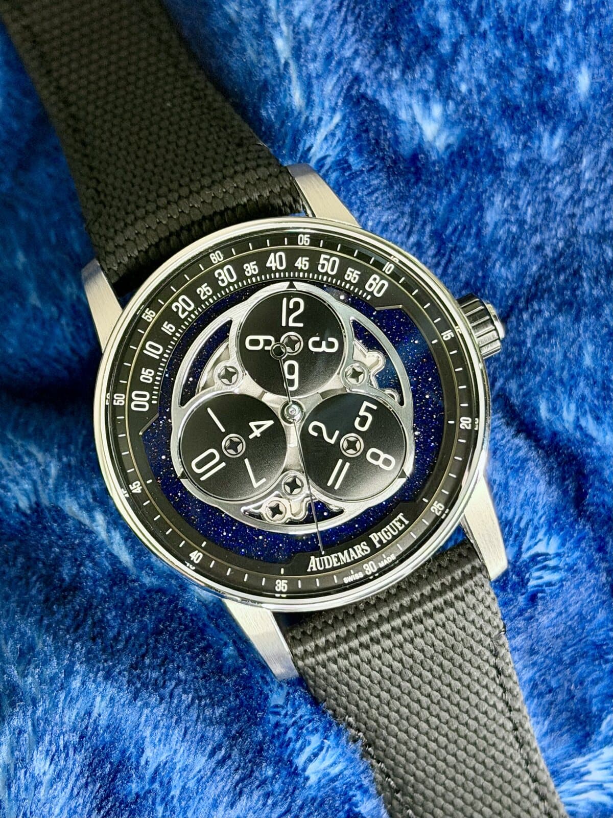 Audemars Piguet Code 11.59 Starwheel 15212NB, blue aventurine dial, full frame